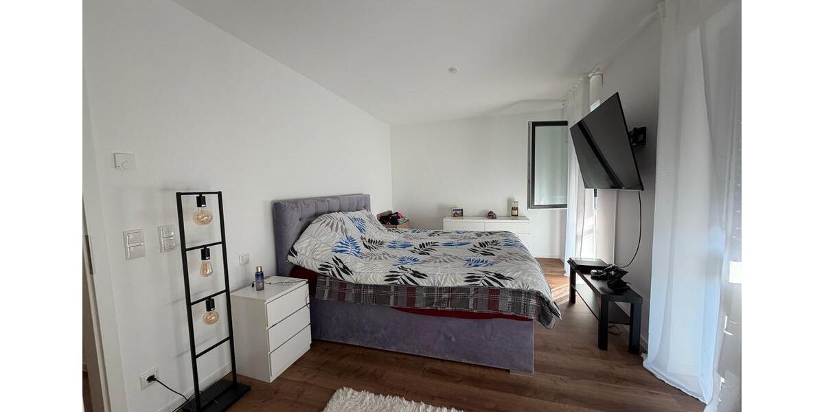 Etagenwohnung Neu-Isenburg Isenburg - 2 Zimmer, 83 m&sup2;, 1.350&euro; | Angebot:26585870