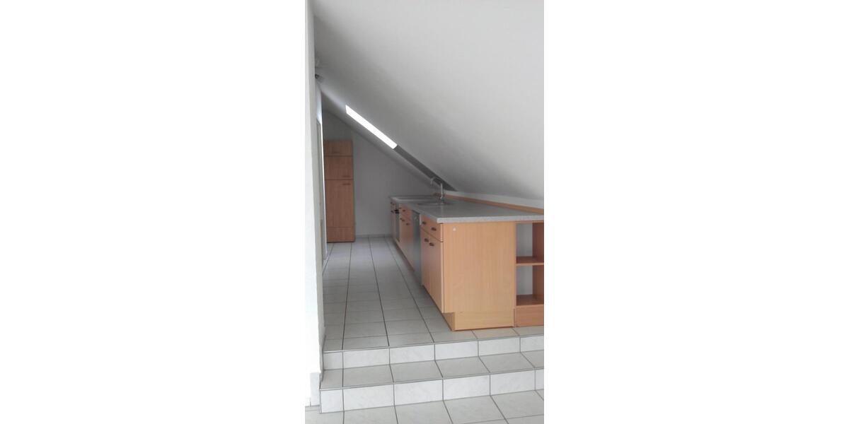 Dachgeschoßwohnung Pfungstadt - 3 Zimmer, 91 m&sup2;, 1.100&euro; | Angebot:24846665