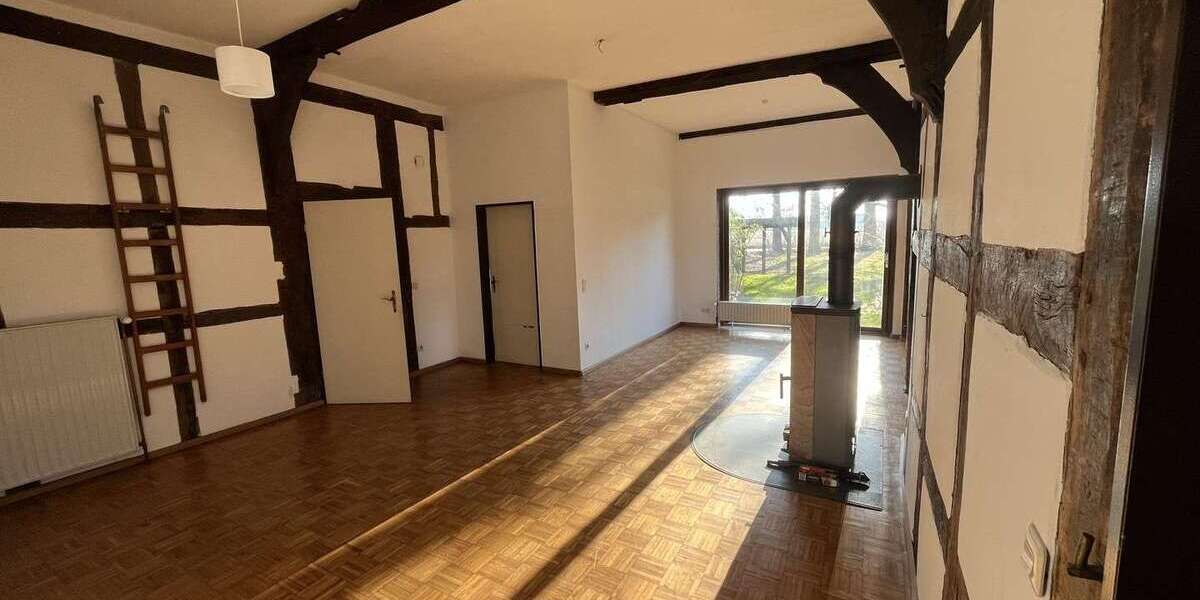 Einfamilienhaus Versmold - 4 Zimmer, 120 m&sup2;, 1.100&euro; | Angebot:24496487