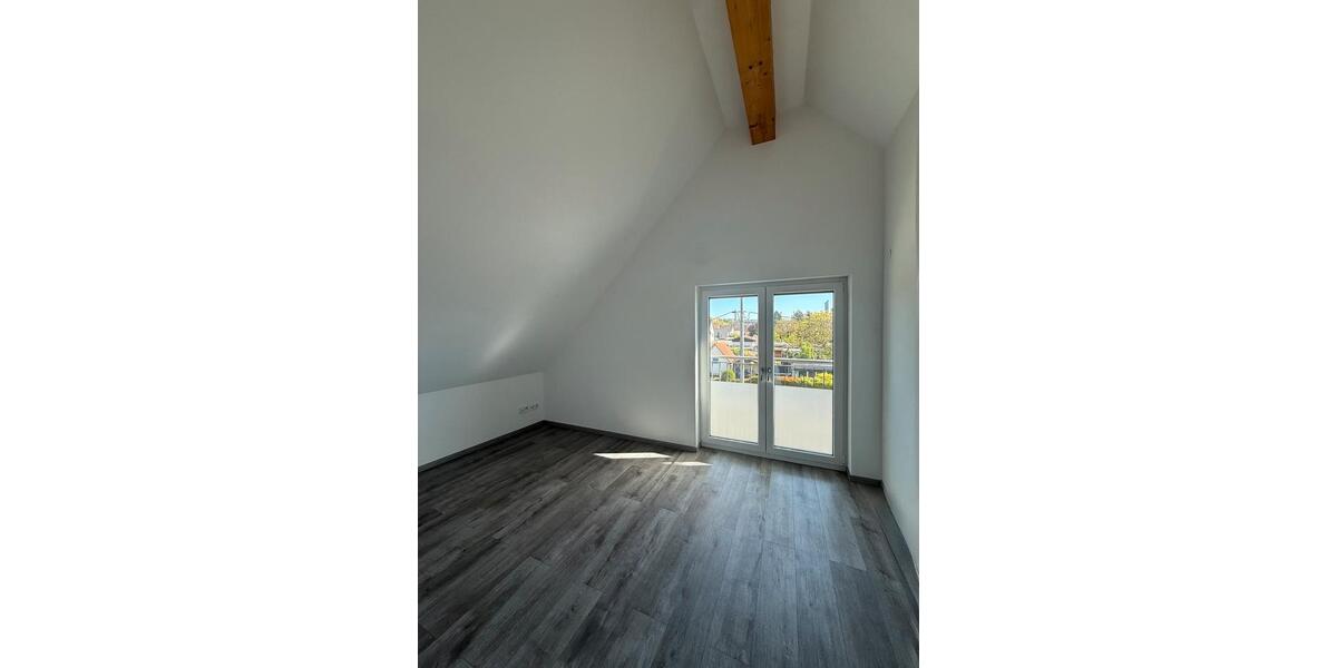 Etagenwohnung Frankfurt am Main Bergen-Enkheim - 3 Zimmer, 110 m&sup2;, 1.900&euro; | Angebot:26531811