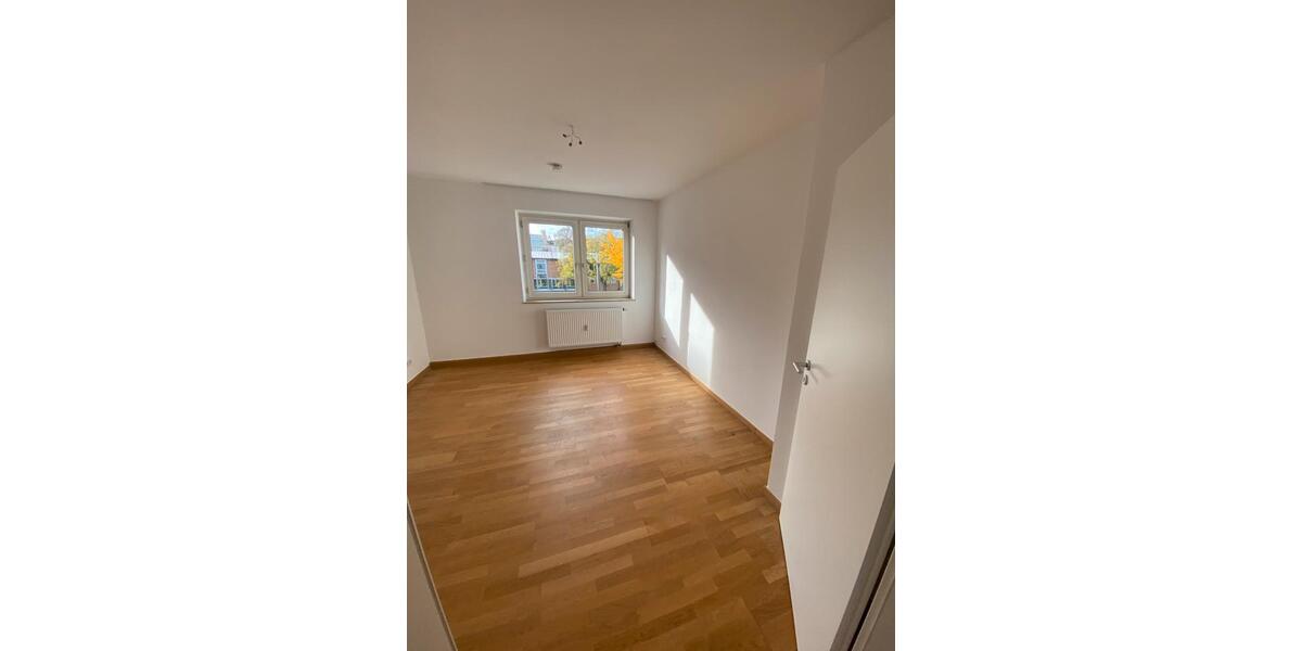 Schöne Wohnung mit Balkon und guter Anbindung 3 zimmer