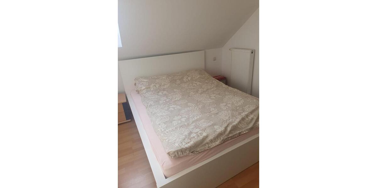Dachgeschoßwohnung Tengen - 2 Zimmer, 45 m&sup2;, 350&euro; | Angebot:25642660