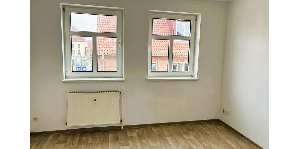 Dachgeschoßwohnung Bützow - 3 Zimmer, 75 m&sup2;, 590&euro; | Angebot:25269646
