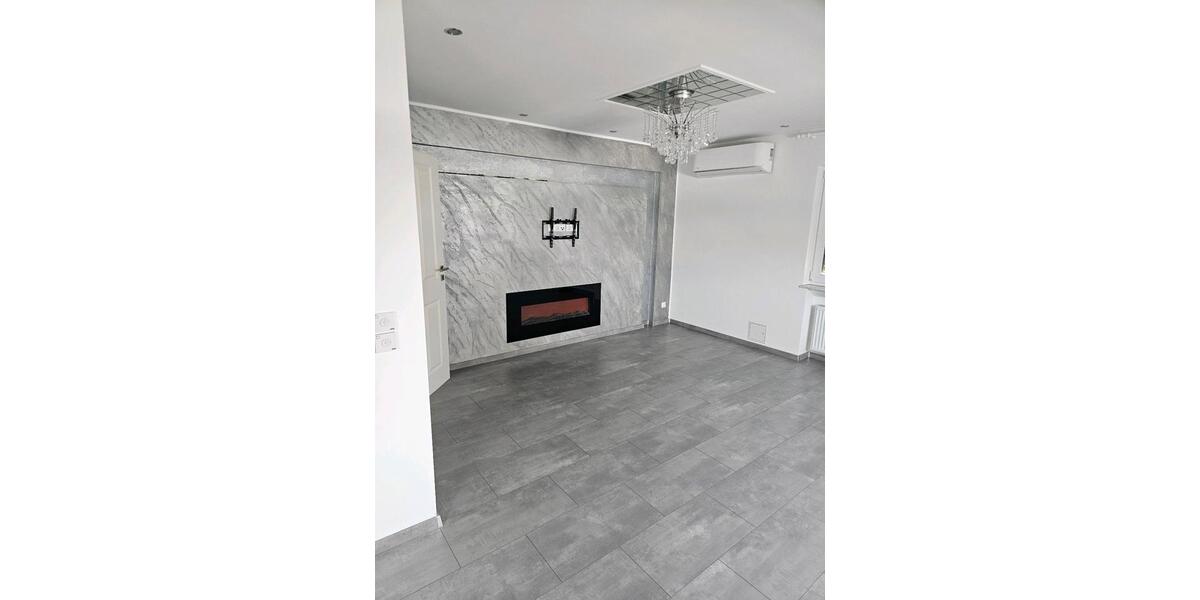 Dachgeschoßwohnung Bretten - 4 Zimmer, 105 m&sup2;, 1.250&euro; | Angebot:24630747