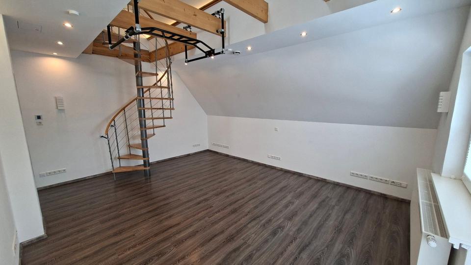 Etagenwohnung Zeven - 2.5 Zimmer, 80 m&sup2;, 1.090&euro; | Angebot:25060510