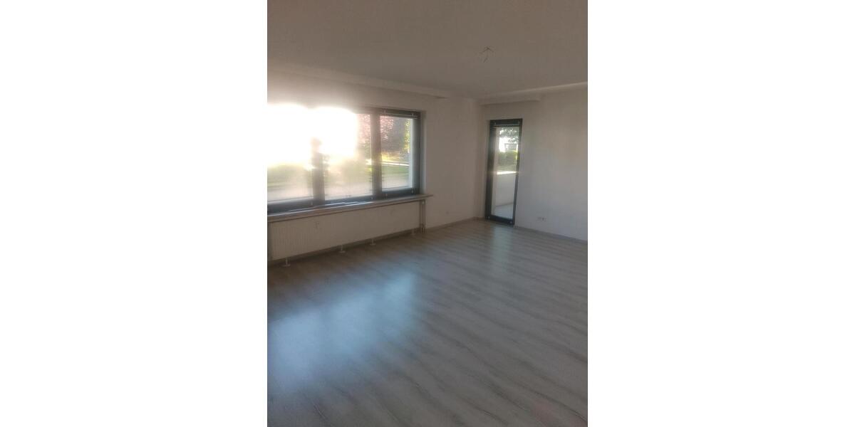 Hochparterre Schiffdorf - 3 Zimmer, 83 m&sup2;, 690&euro; | Angebot:26634937