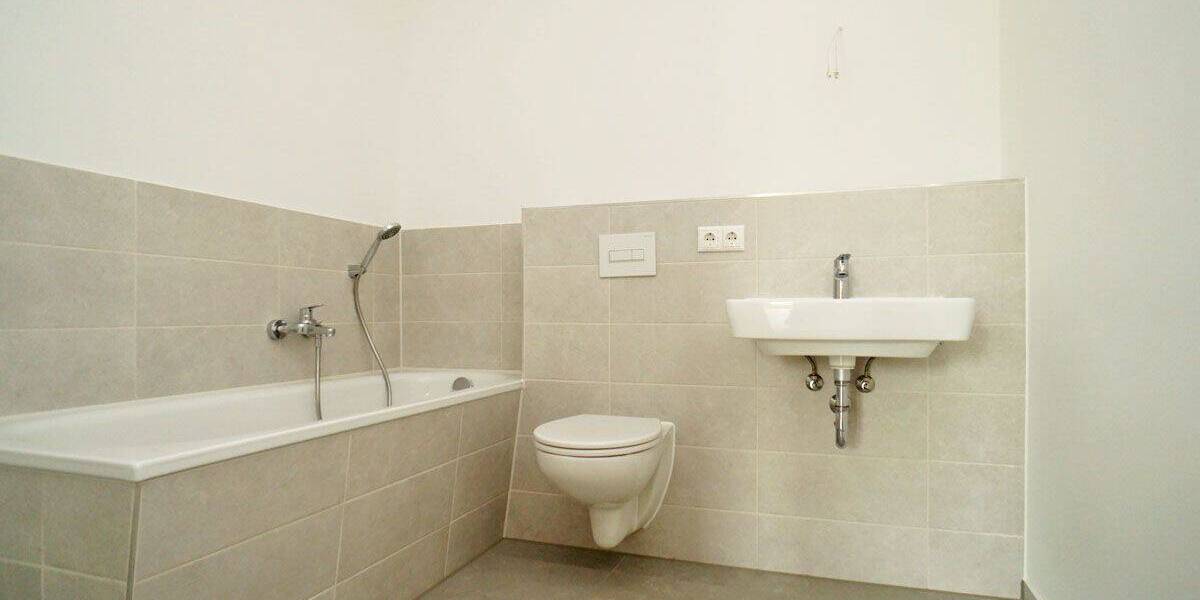 Etagenwohnung Dresden Naußlitz - 5 Zimmer, 125 m&sup2;, 1.830&euro; | Angebot:25741592