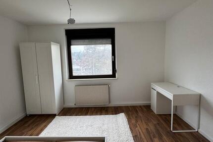 Wohnung Saarbrücken Dudweiler - 3 Zimmer, 90 m&sup2;, 350&euro; | Angebot:25978458