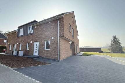 Haus Toppenstedt - 5 Zimmer, 161 m&sup2;, 1.800&euro; | Angebot:25547580