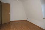Helle 2-Zimmer-Dachgeschosswohnung mit Stadtblick, Balkon & Garage – 62 m² – bezugsfähig ab ca. 15.11.2025 2 zimmer