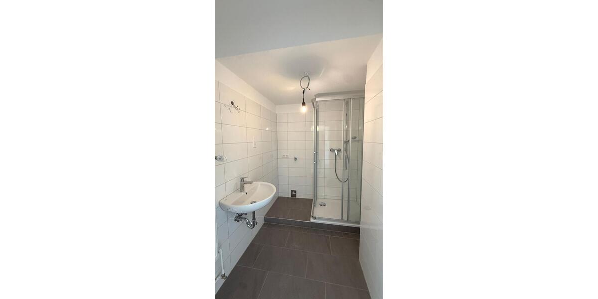 Etagenwohnung Wuppertal - 2 Zimmer, 71 m&sup2;, 570&euro; | Angebot:26674868