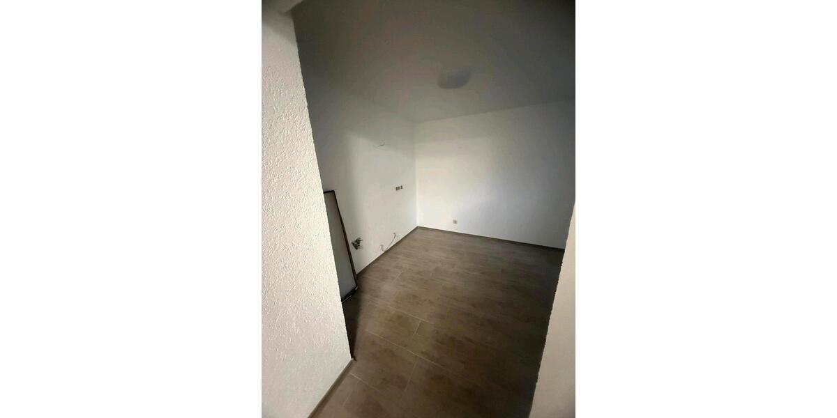 Erdgeschoßwohnung Saarbrücken Brebach-Fechingen - 3 Zimmer, 60 m&sup2;, 430&euro; | Angebot:25387104