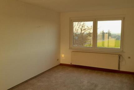 Wohnung 62 m² in Böhlitz - frisch renoviert - inkl.PKW-Stellplatz 5 zimmer