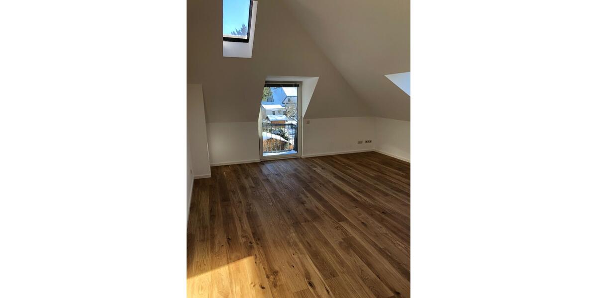 Dachgeschoßwohnung Kleinmachnow - 2 Zimmer, 43 m&sup2;, 929&euro; | Angebot:26096108