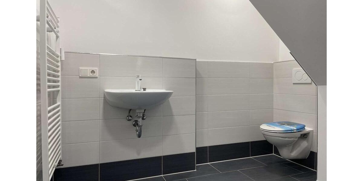 Dachgeschoßwohnung Hellenthal - 3 Zimmer, 65 m&sup2;, 525&euro; | Angebot:24701001