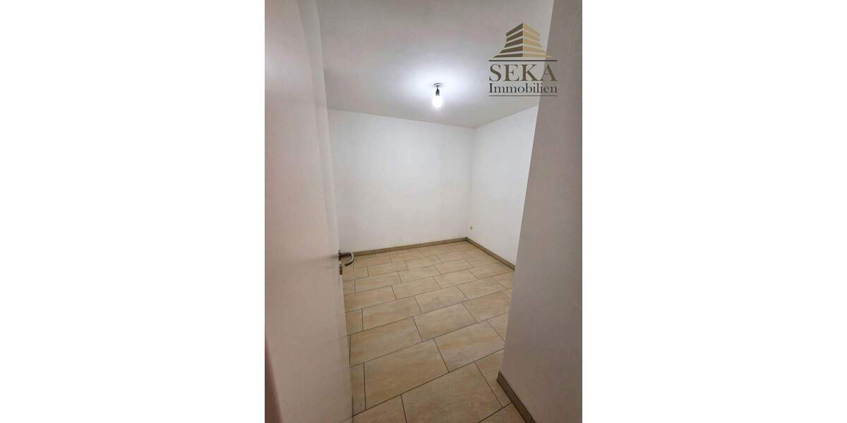 Etagenwohnung Deggendorf - 2 Zimmer, 101 m&sup2;, 1.095&euro; | Angebot:25772724
