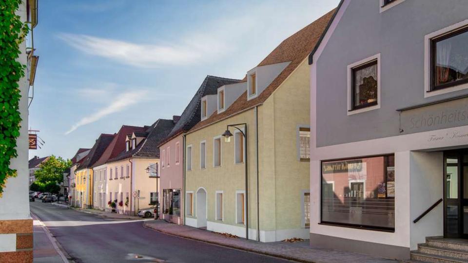 Etagenwohnung Pfreimd - 2 Zimmer, 57 m&sup2;, 680&euro; | Angebot:24850658