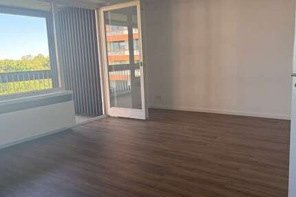 Wohnung Köln Bayenthal - 3 Zimmer, 93 m&sup2;, 1.595&euro; | Angebot:26572292
