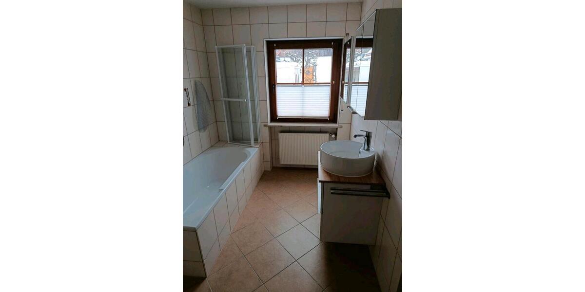 Erdgeschoßwohnung Gräfenberg - 4 Zimmer, 100 m&sup2;, 800&euro; | Angebot:26050483