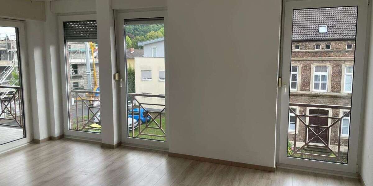 Wohnung zum Mieten in Hennef 1.644 € 137 m² 4 zimmer