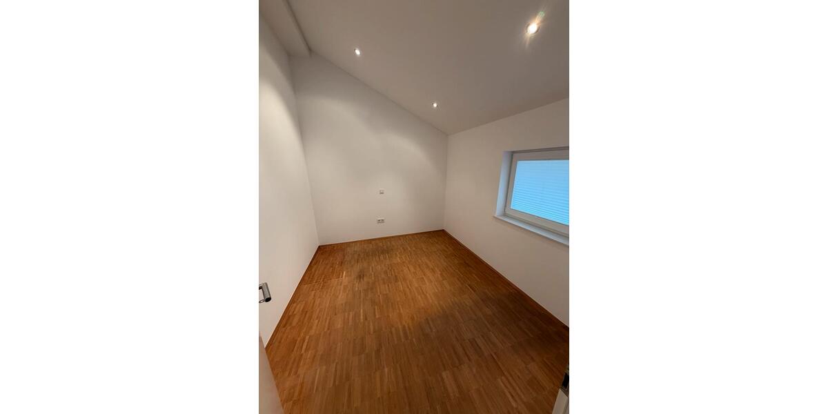 Etagenwohnung Wenden - 2 Zimmer, 57 m&sup2;, 650&euro; | Angebot:25026998