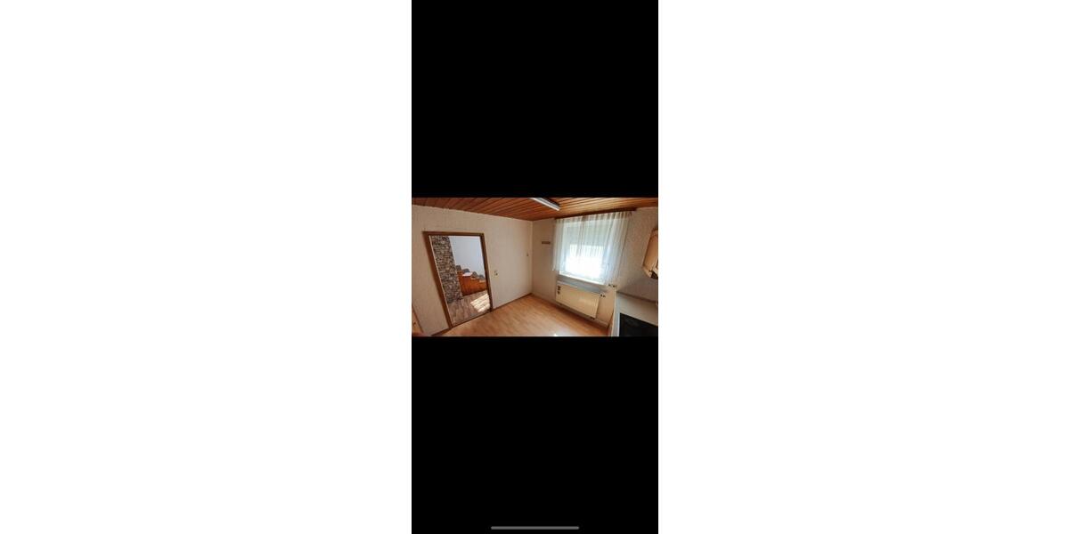 Etagenwohnung Ichenhausen - 3 Zimmer, 80 m&sup2;, 850&euro; | Angebot:26579855