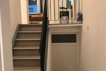 1,5 Zimmer in 3-Zimmer Wohnung 1 zimmer