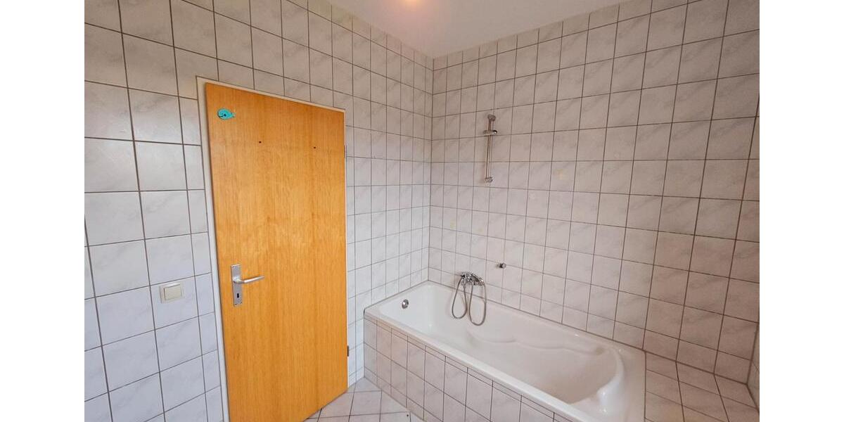 Dachgeschoßwohnung Zerbst (Anhalt) Leps - 3 Zimmer, 80 m&sup2;, 350&euro; | Angebot:26136850