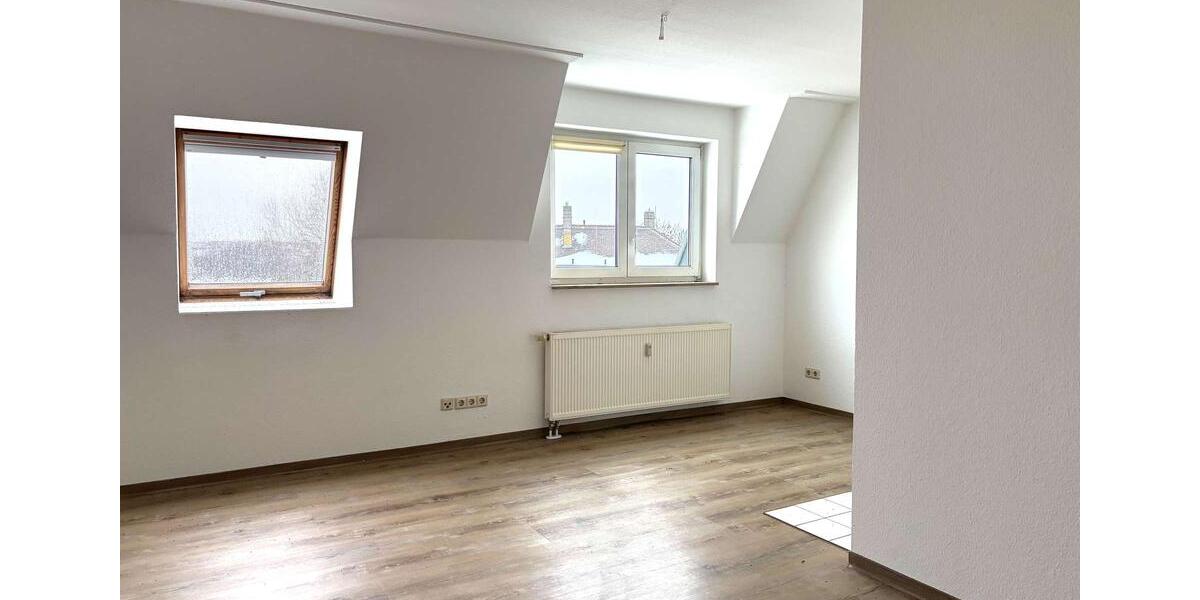 Dachgeschoßwohnung Leipzig Nord - 1 Zimmer, 35 m&sup2;, 243&euro; | Angebot:25979427