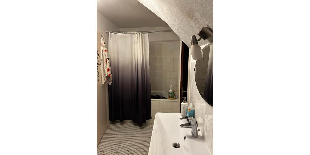 Etagenwohnung Lübeck Sankt Lorenz Nord - 3 Zimmer, 101 m&sup2;, 1.300&euro; | Angebot:24869762