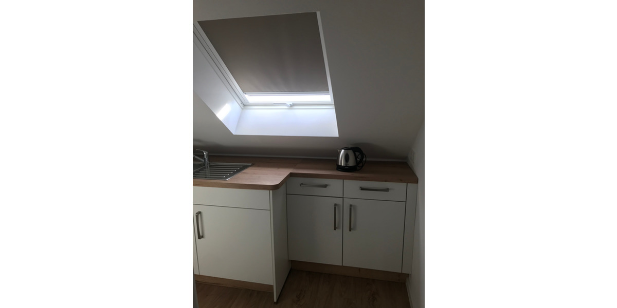 Dachgeschoßwohnung Bonn Friesdorf - 1 Zimmer, 64 m&sup2;, 1.160&euro; | Angebot:24342087