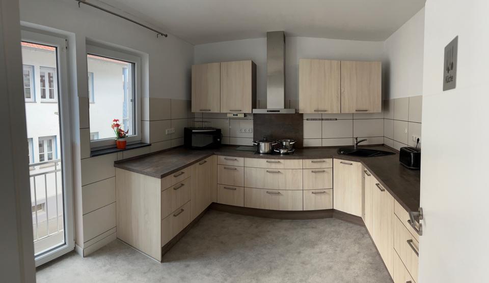 Einfamilienhaus Lich - 4 Zimmer, 160 m&sup2;, 1.500&euro; | Angebot:26698569