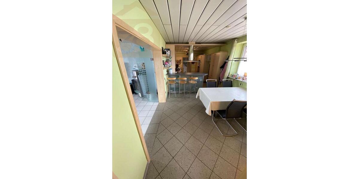 Etagenwohnung Wolfsburg Alt-Wolfsburg - 4 Zimmer, 120 m&sup2;, 990&euro; | Angebot:24783600