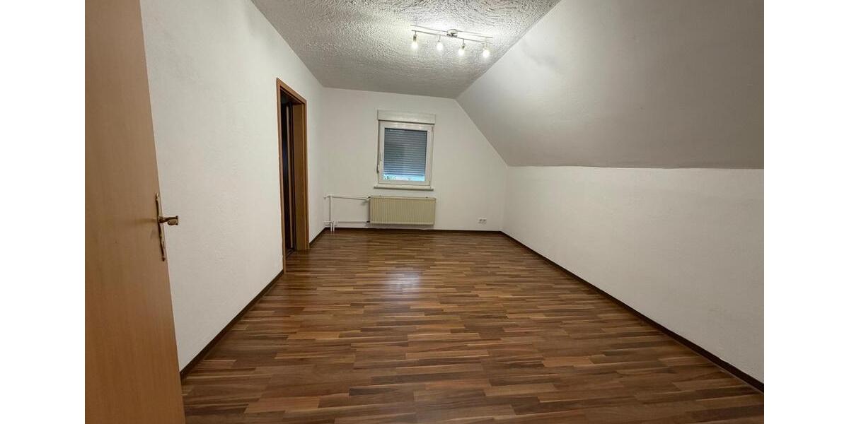 Reihenhaus Breidenbach - 4 Zimmer, 115 m&sup2;, 900&euro; | Angebot:26428893