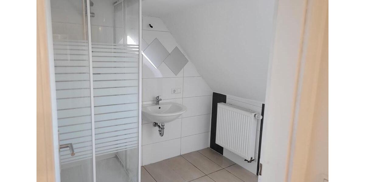 Dachgeschoßwohnung Feuchtwangen - 3 Zimmer, 80 m&sup2;, 800&euro; | Angebot:25907832