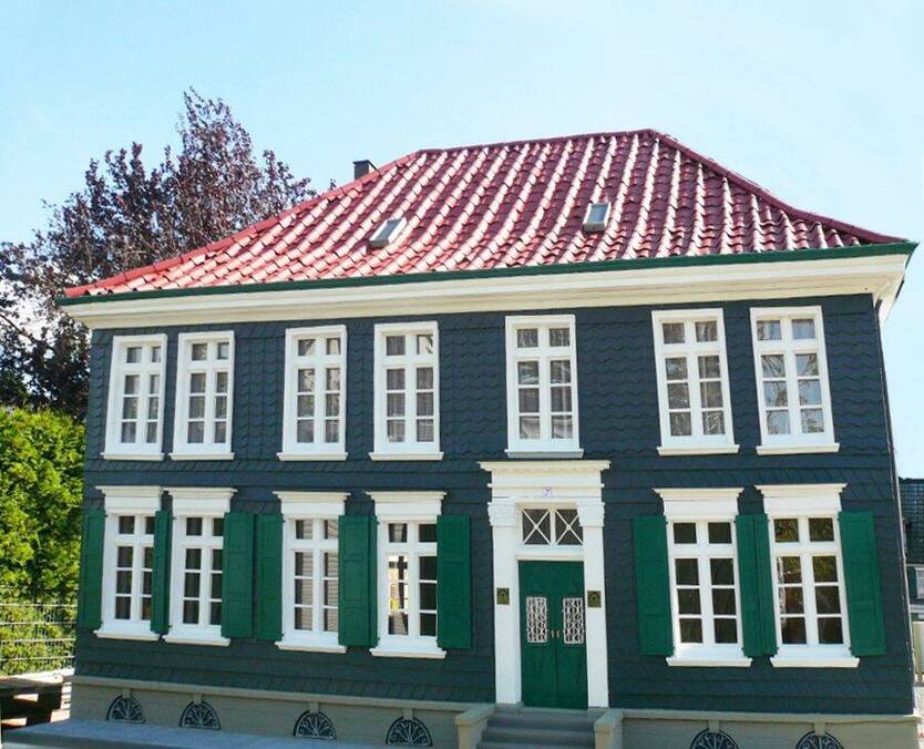 Attraktive Büro-Praxisräume in repräsentativem Geschäftshaus - 76 m² bis 92 m² - auch möbliert mit USM u. Vitra mögli...