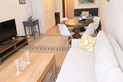 Wohnen auf Zeit in Stuttgart 1.990 € 1 zimmer