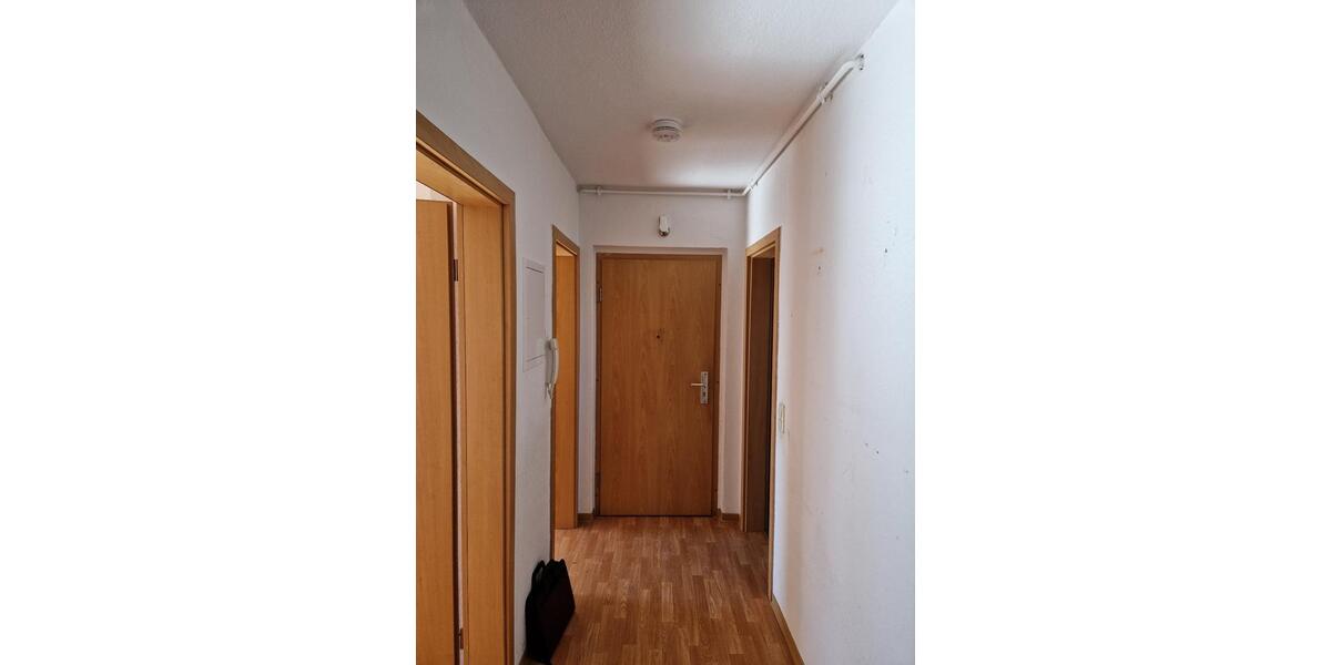 Erdgeschoßwohnung Gräfenhainichen - 4 Zimmer, 69 m&sup2;, 470&euro; | Angebot:25234350