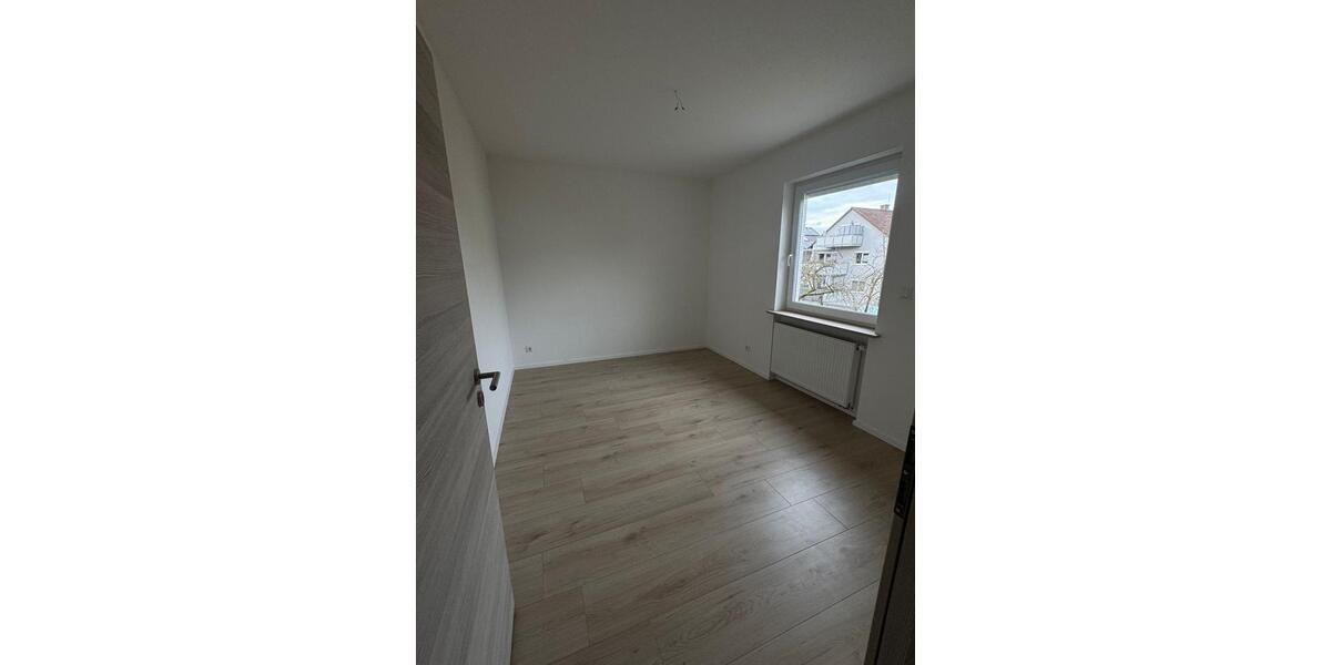 Etagenwohnung Bad Mergentheim - 3 Zimmer, 80 m&sup2;, 1.050&euro; | Angebot:25053794