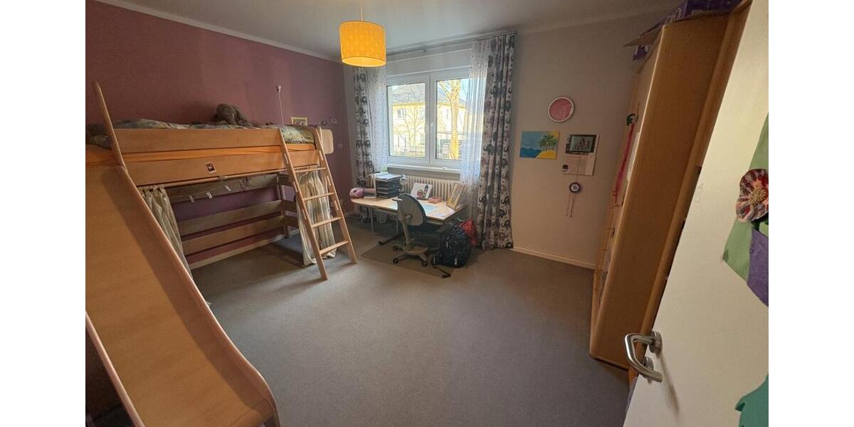 Einfamilienhaus Berlin Treptow-Köpenick - 8 Zimmer, 192 m&sup2;, 2.940&euro; | Angebot:26548084