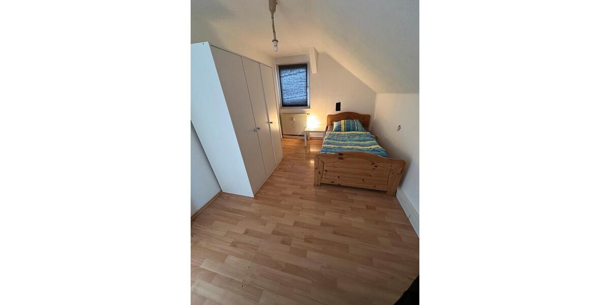Wohnen auf Zeit Waldbröl - 3 Zimmer, 75 m&sup2;, 15&euro; | Angebot:24641178