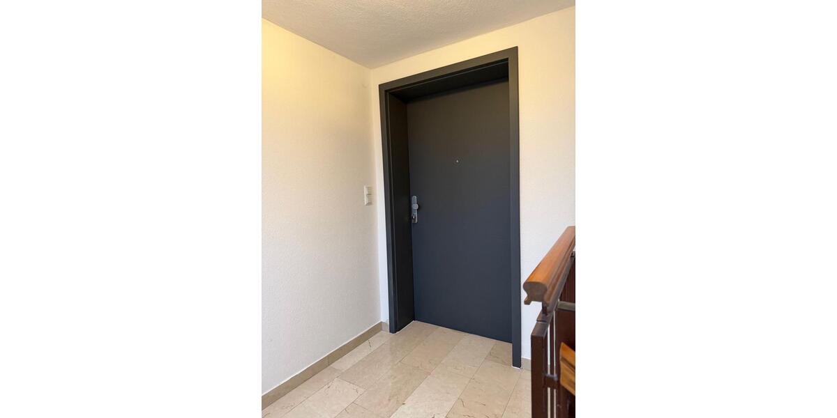 Frisch modernisierte 3-Zimmer-Dachgeschosswohnung 3 zimmer