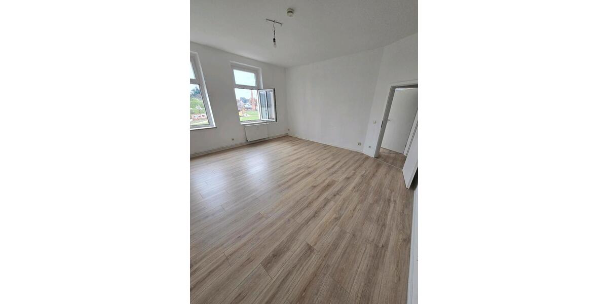 Etagenwohnung Burg - 4 Zimmer, 90 m&sup2;, 720&euro; | Angebot:25892804