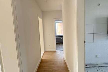 Wohnung Bremerhaven - 3 Zimmer, 57 m&sup2;, 409&euro; | Angebot:26150019