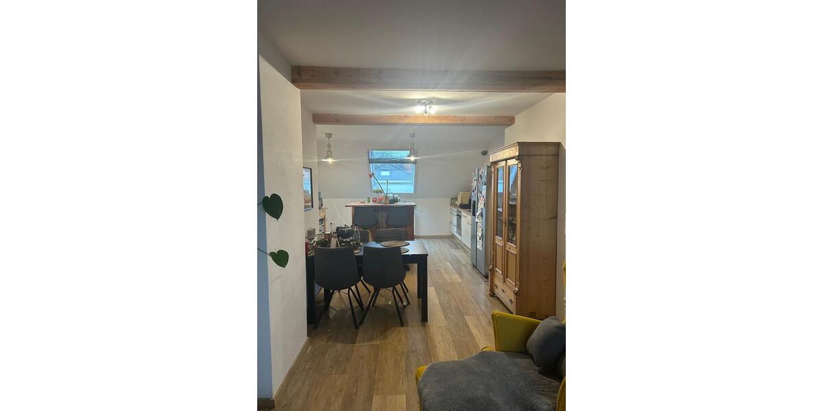 Große 3-Zimmer-Maisonette-Wohnung in Rethen 3 zimmer