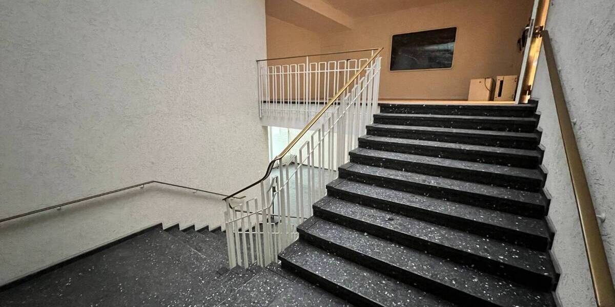 Gewerbeobjekt Lübeck St. Gertrud - 6 Zimmer, 400 m&sup2;, 2.800&euro; | Angebot:25798667