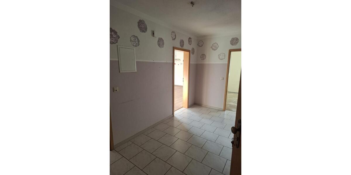 Erdgeschoßwohnung Jembke - 4 Zimmer, 90 m&sup2;, 800&euro; | Angebot:24715512