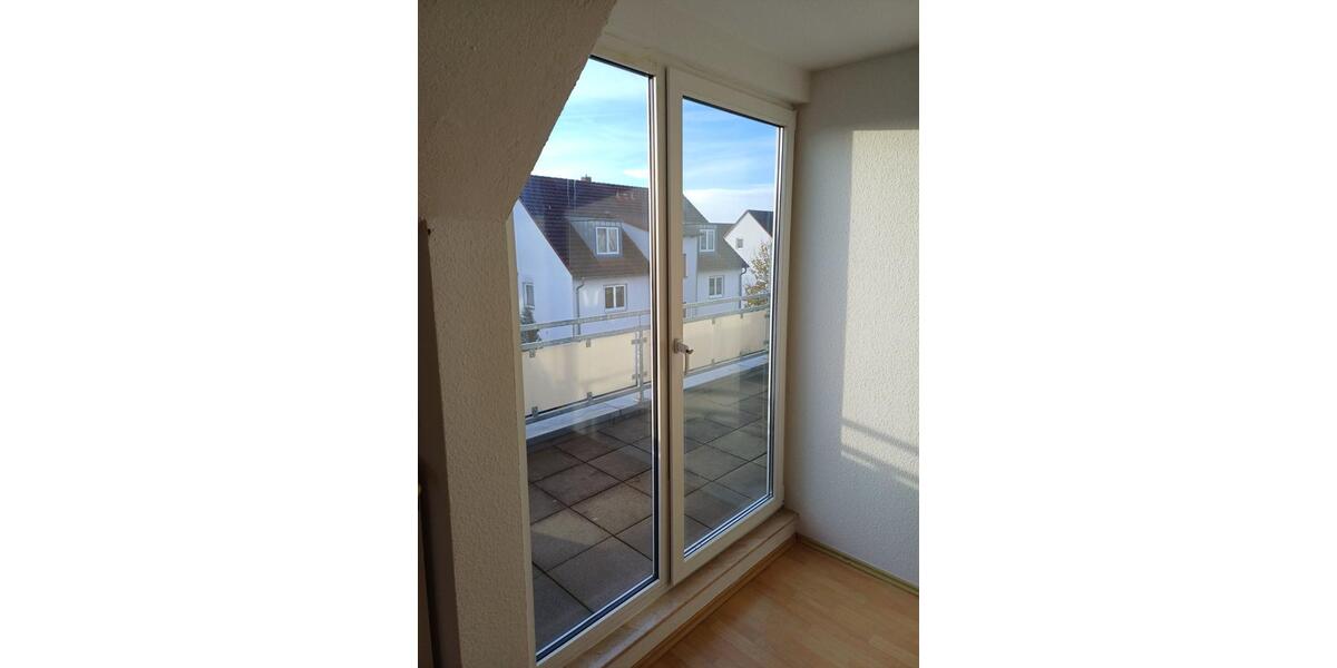 Dachgeschoßwohnung Coswig (Anhalt) - 2 Zimmer, 62 m&sup2;, 360&euro; | Angebot:25379587