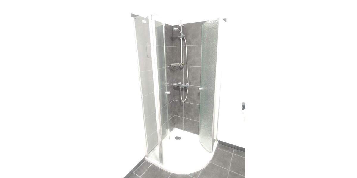 Gepflegte, helle Nichtraucher Eigentumswohnung mit Balkon und Tiefgaragenstellplatz in ruhiger Innenstadtlage 3 zimmer