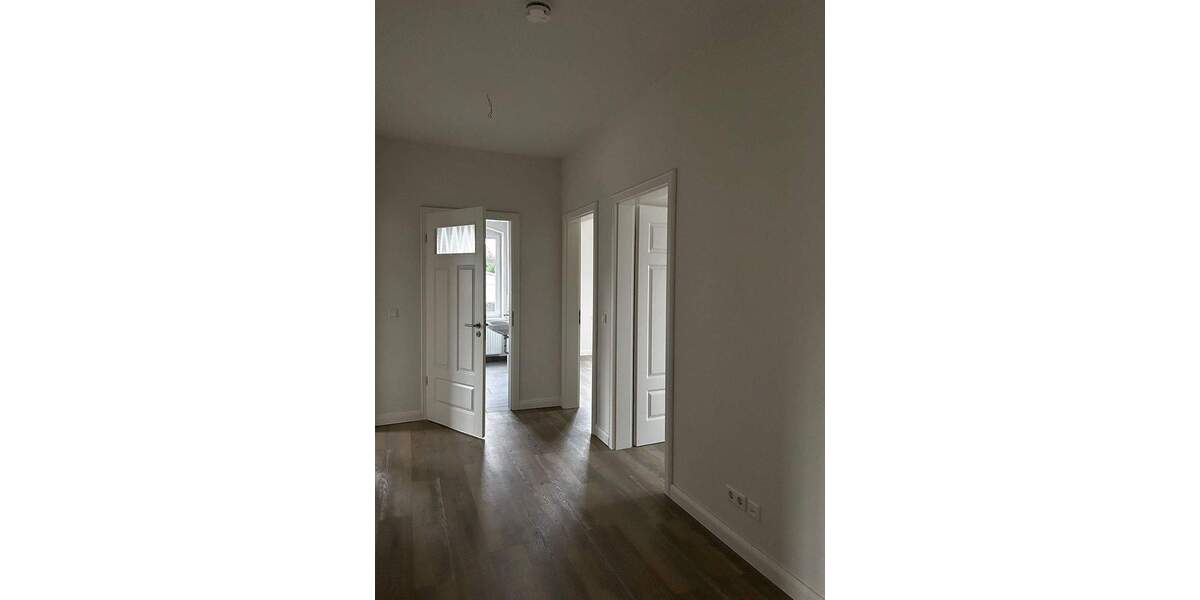 Gesamte Etage mit Balkon und eigenem Garten! 4 zimmer